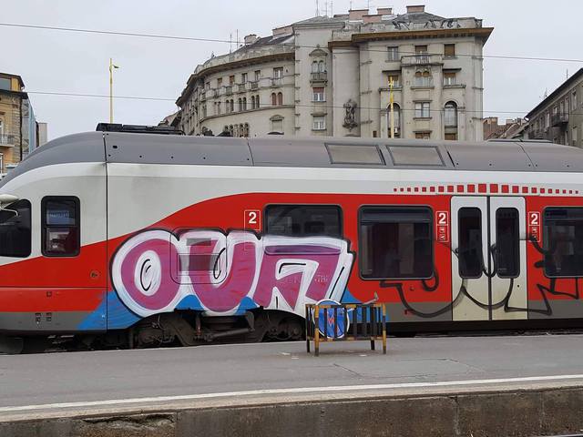 Itt a legújabb megrongált FLIRT - olvasói fotó!