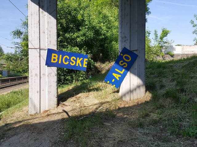 Pusztulat Bicske-alsón!
