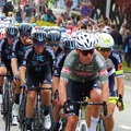 Giro: átszáguldott Bicskén a világ második legrangosabb kerékpáros körversenyének mezőnye - fotógalériával!