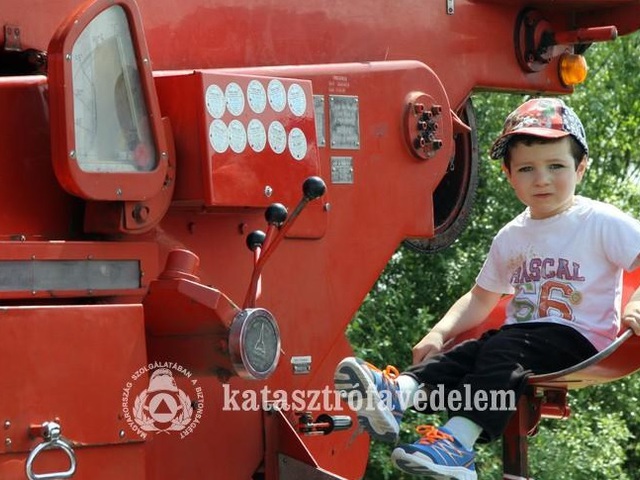 Tűzoltónapot szervezett a bicskei tűzoltóság!