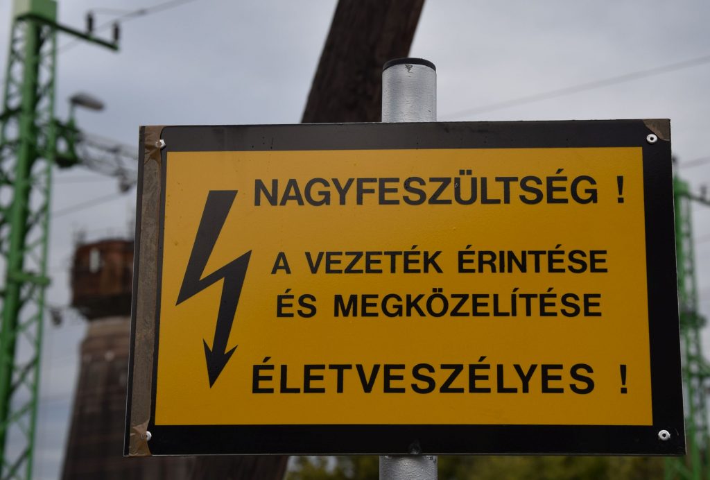 nagyfeszultseg.jpg