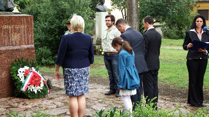 dscf2001.JPG