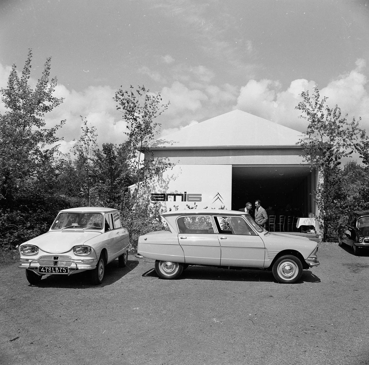 citroen_ami6_press_reveal_24_avril_1961.jpg