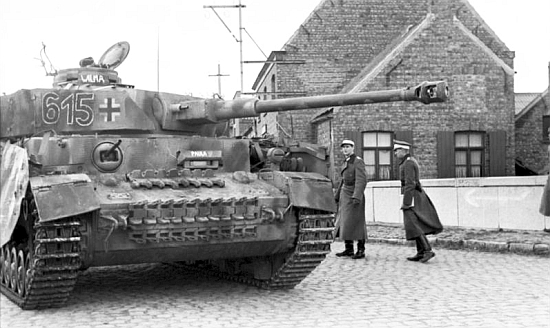 panzer4j-1944a.jpg