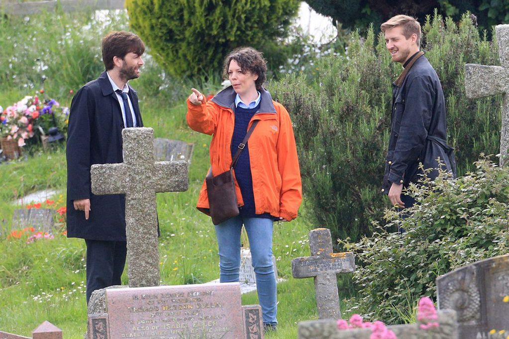 david-tennant-olivia-colman-and-arthur-darvill.jpg