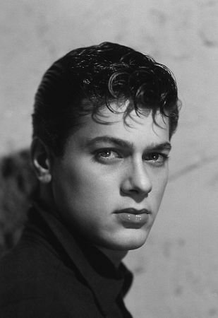 tonycurtis.jpg