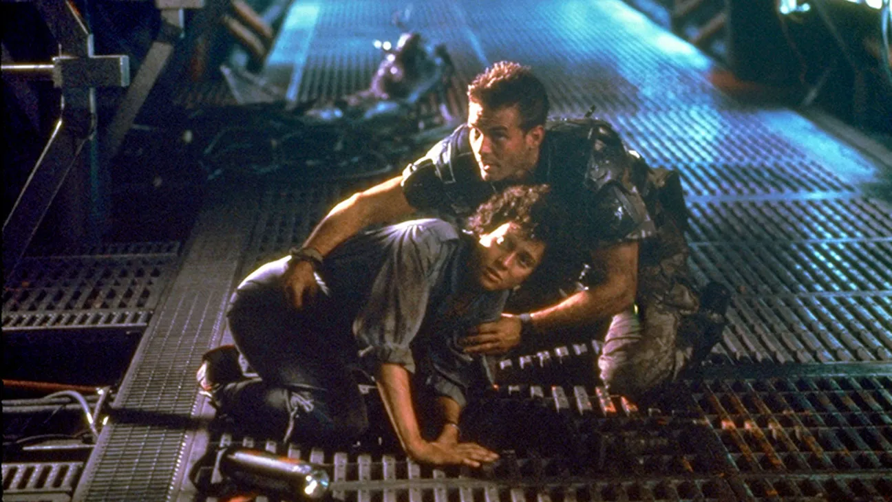 aliens_weaver_biehn_h_2015.jpg