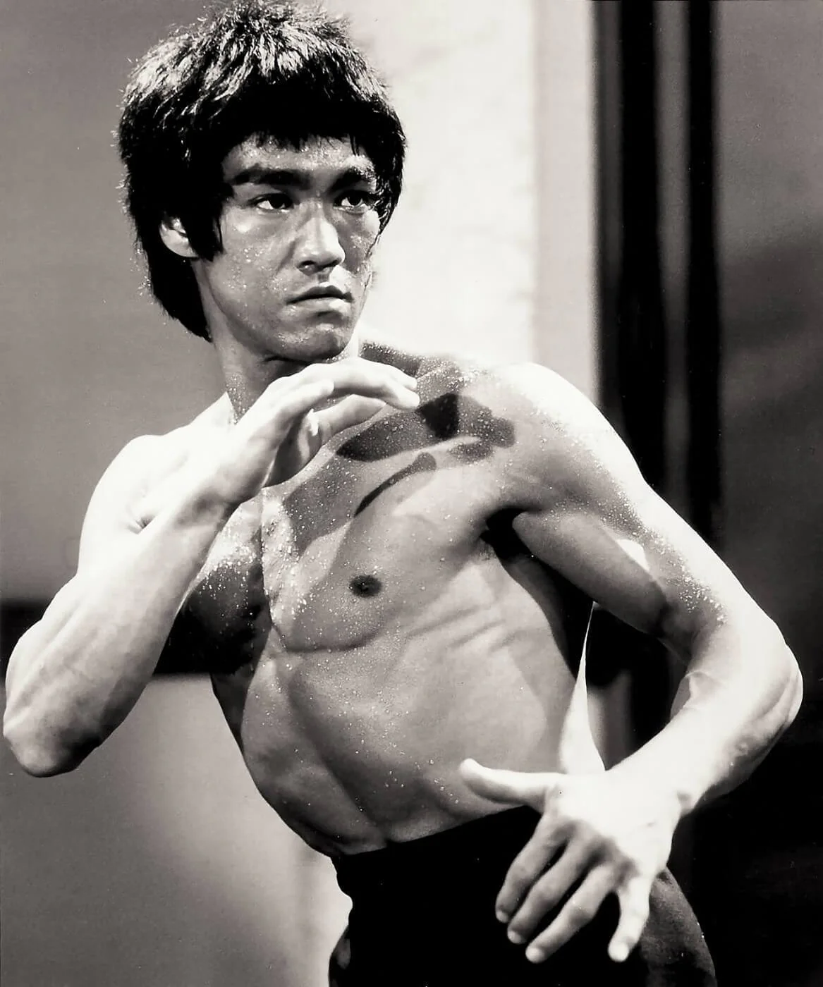 bruce_lee_classic_poster_4bd1ddb3-ebc9-41e3-bf60-86ffe0ef5d1d.jpg