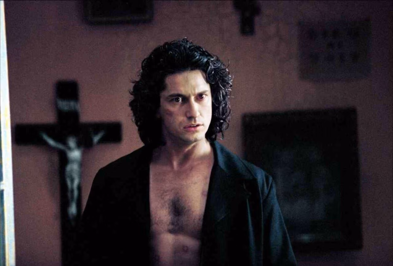 dracula-2000-gerard-butler.jpg