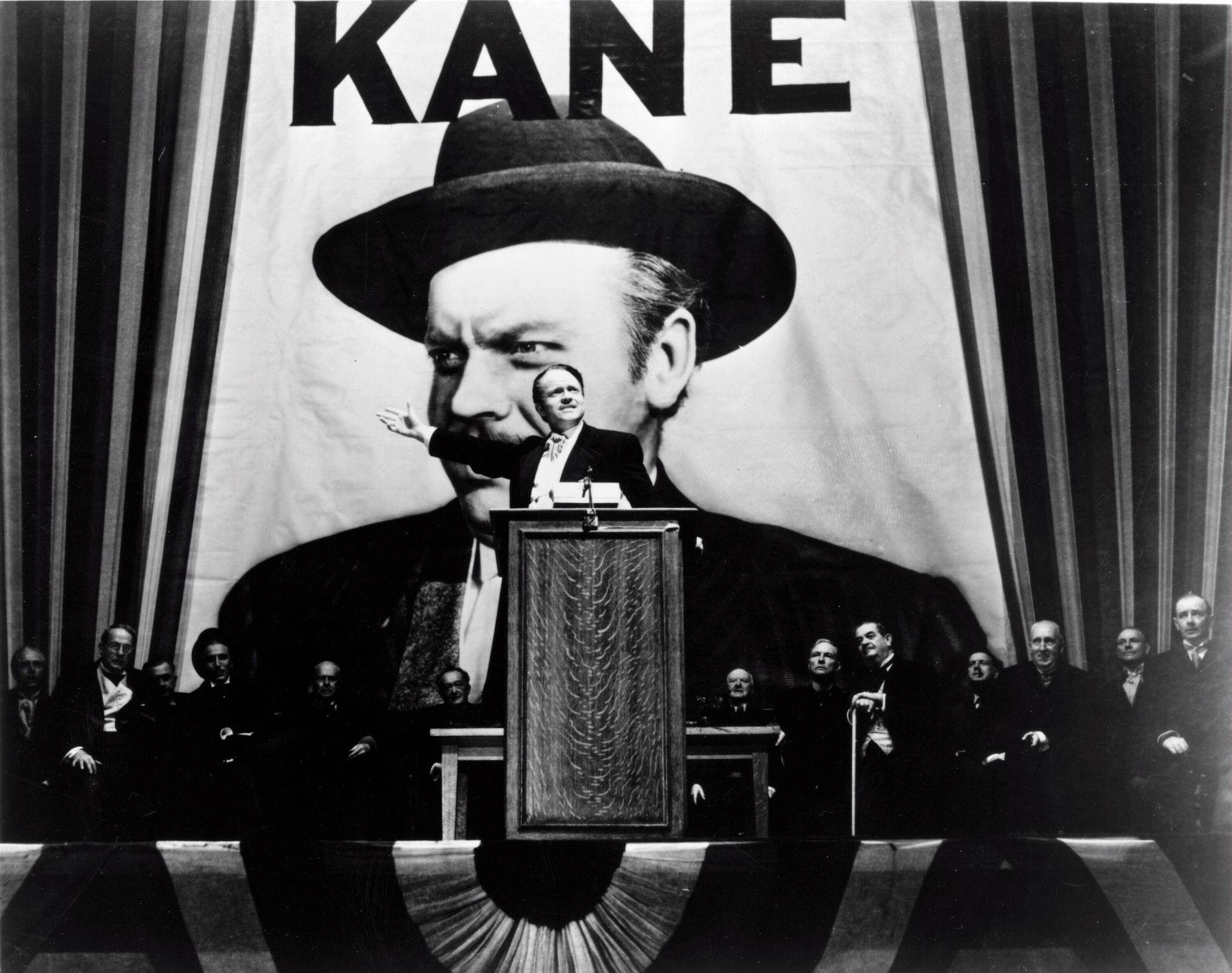 still-of-orson-welles-in-citizen-kane-_1941_-large-picture.jpg