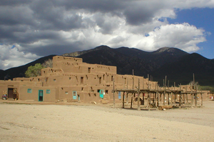 Titokzatos búgás a Pueblo de Taos városka körül