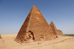 A núbiai piramisok   