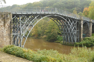 Az Iron Bridge.