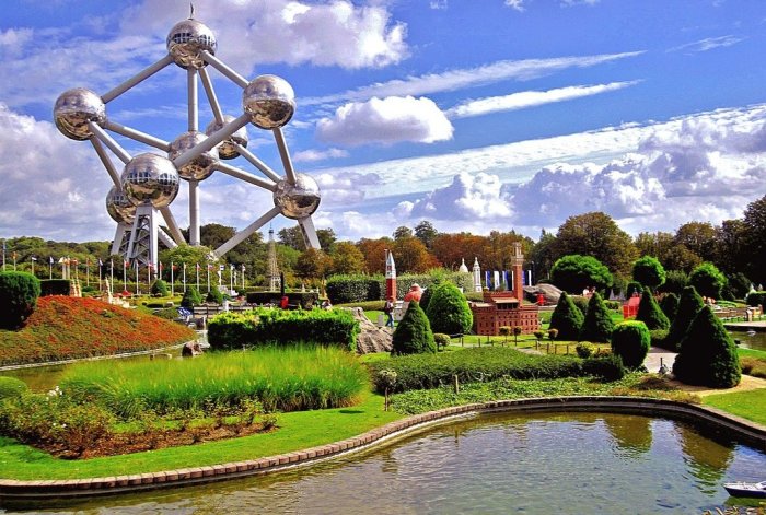 1atomium4.jpg