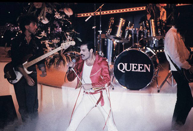 freddie_mercury-10.jpg