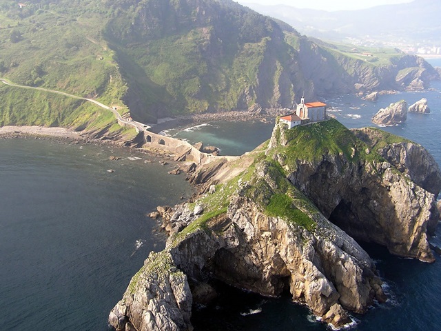 gaztelugatxe_2.jpg