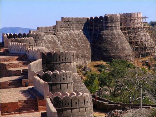 kumbhalgarh_erod3.jpg