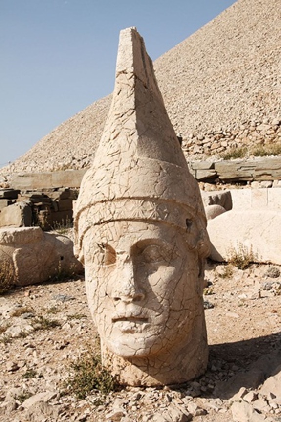 nemrut-hegy18.jpg