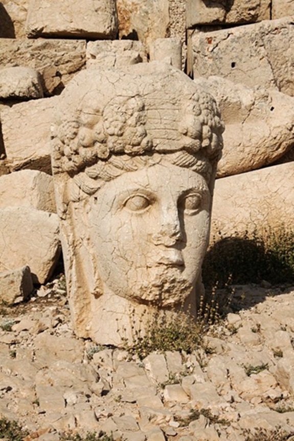 nemrut-hegy22.jpg