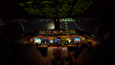 Ilyen egy éjszakai landolás egy Boeing 777-essel a New York-i JFK-n