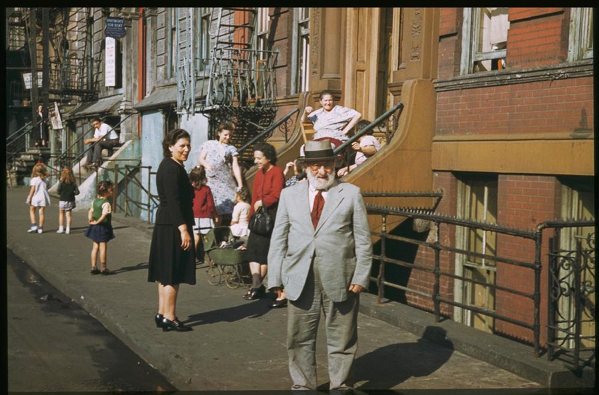 residents-of-lower-clinton-st-near-east-river-saturday-afternoon-1941.jpg