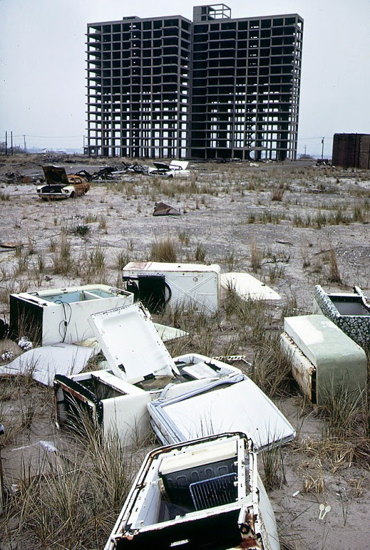 New York's Abandoned of The 1960s (12).jpg