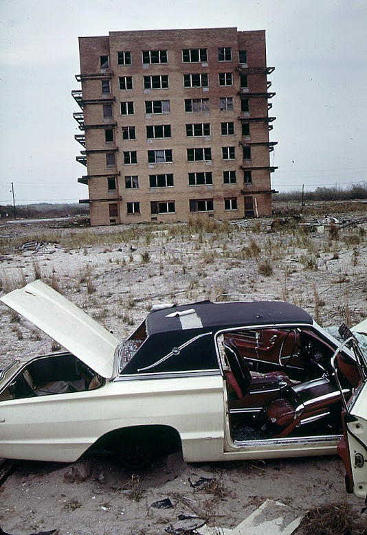 New York's Abandoned of The 1960s (6).jpg