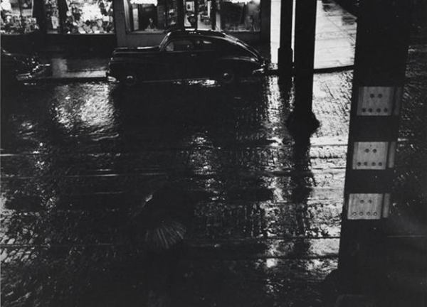 Old Photos Of A Rainy, Stormy New York City (3).jpg