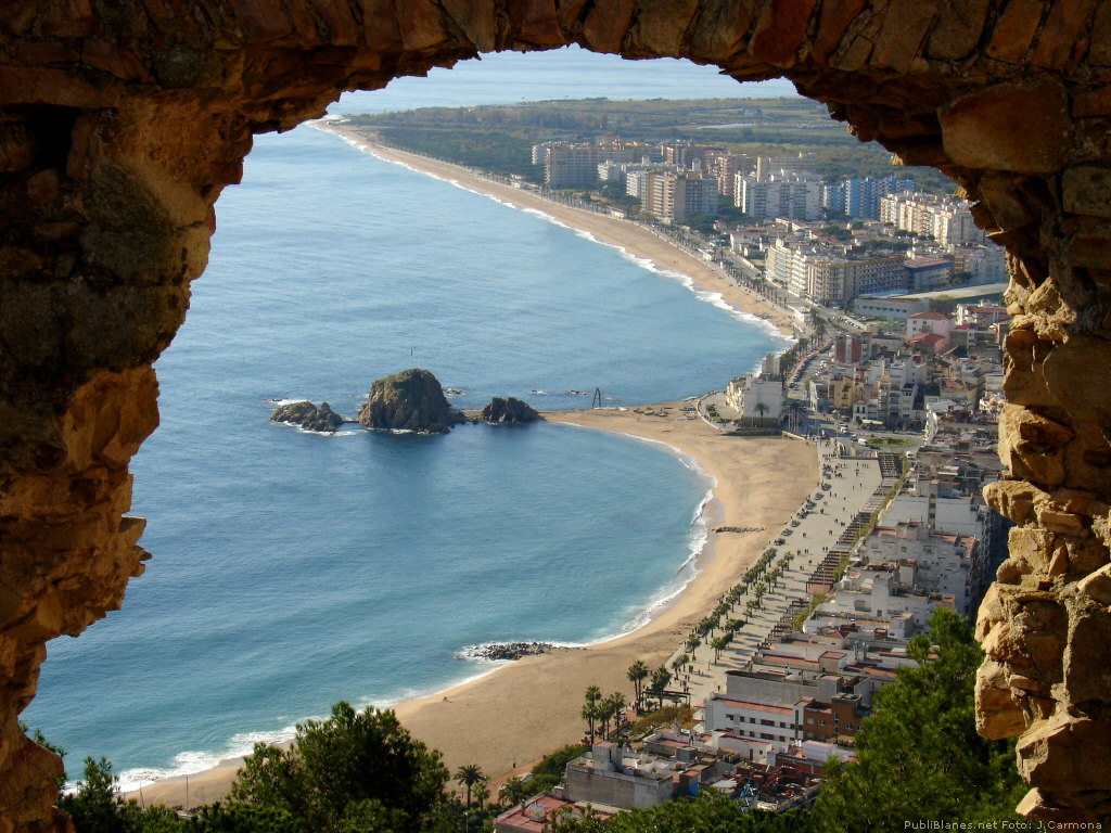 blanes-town.jpg