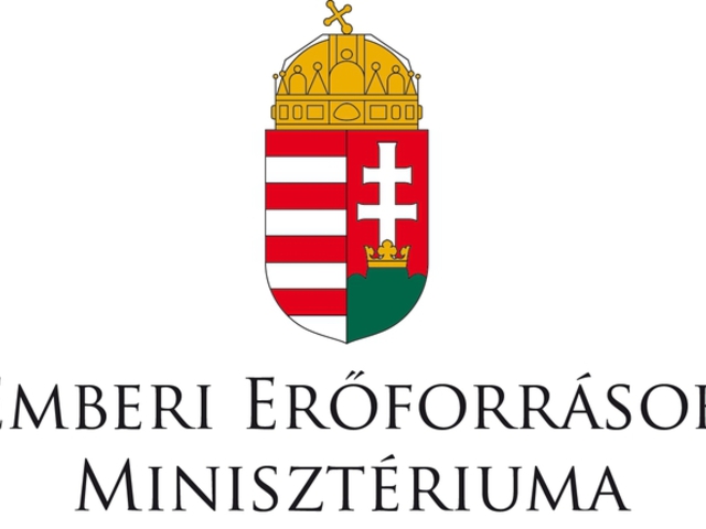 Mintegy 35 millió forint támogatást kaptak a határon túli magyar társulatok