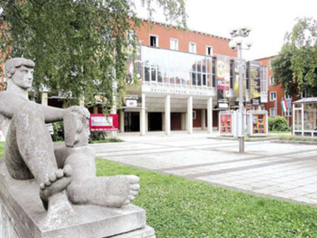 Csaknem 70 ezer néző látta a Hevesi Sándor Színház előadásait