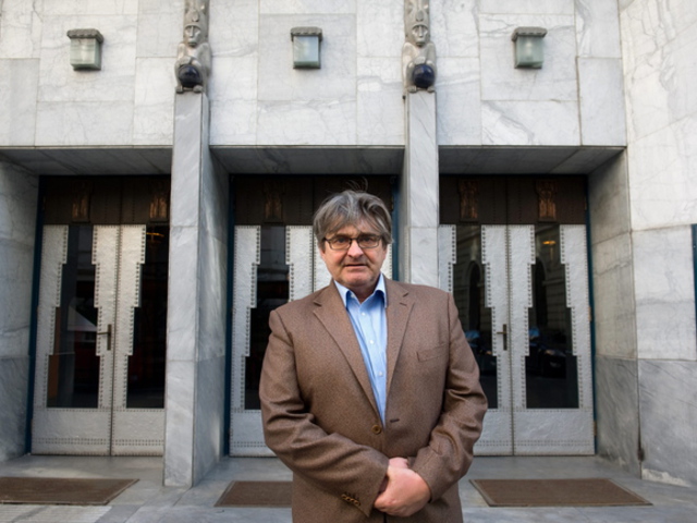Áprilisig dől el, ki marad az Új Színház társulatában