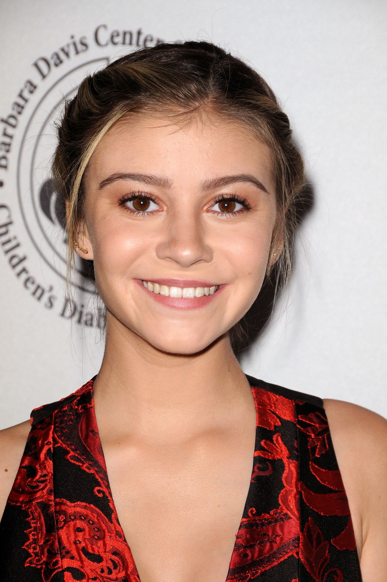 genevieve-hannelius-carousel-of-hope-ball-in-beverly-hills-10-08-2016-1.jpg