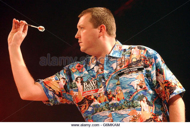 2004-pdc-world-darts-championship-g6mkam.jpg