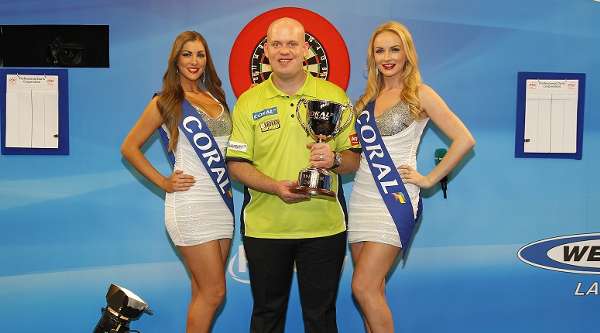 michael-van-gerwen-coral-uk-open-final-lawrence-lustig-pdc_13b6lpfu8hzxb1xr1qim5azjik.jpg