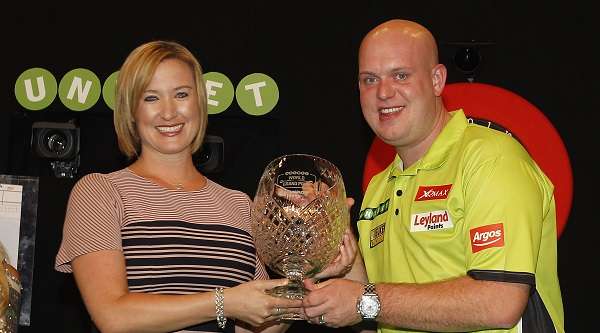 michael-van-gerwen-unibet-world-grand-prix-lawrence-lustig-pdc_occehkmsbxb118uphrclagdvm.jpg