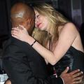 Kate Moss 5000 fontért csókolózott