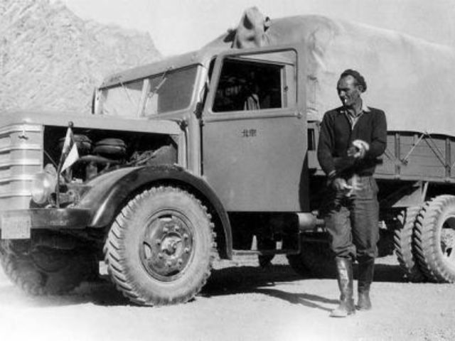Mit keresett 3 Csepel teherautó Tibetben 1956 szeptemberében?