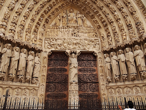 notredame2_kapu.jpg