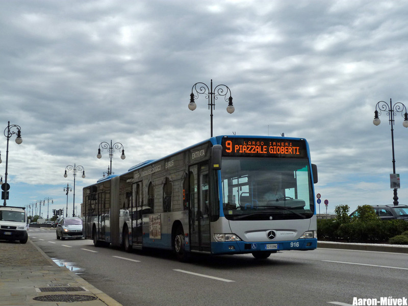 Olasz életképek III - Trieste (11)