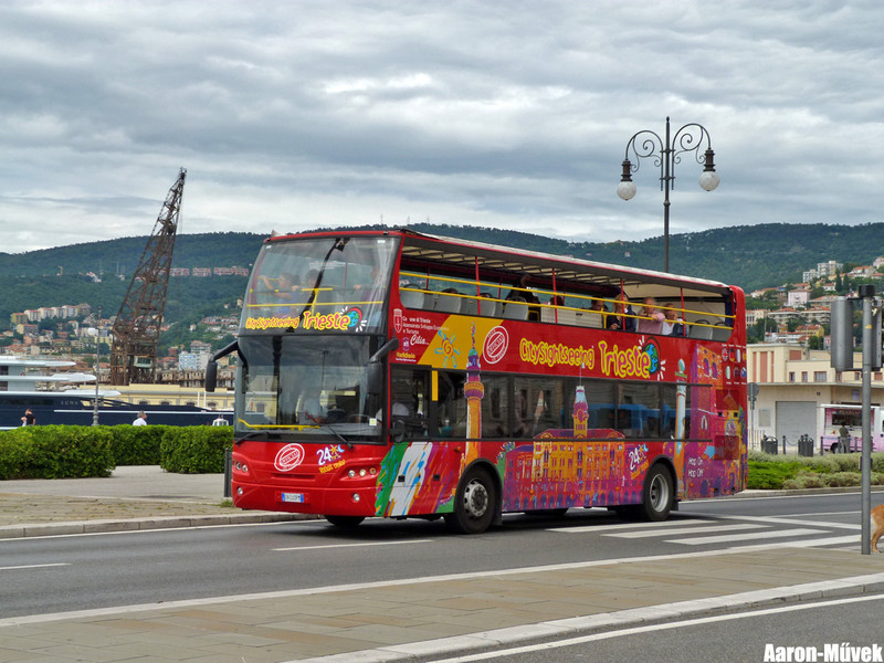 Olasz életképek III - Trieste (12)