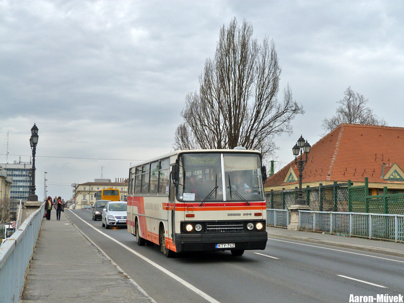 Évértékelő (7)