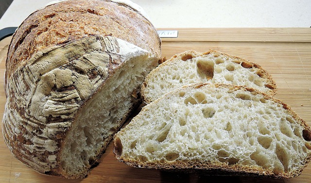 sour-dough-bread-961285_640.jpg