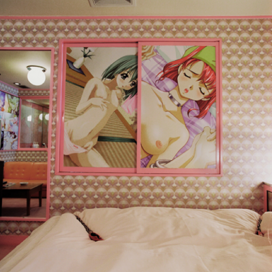 japans-love-hotels5-550x550.png