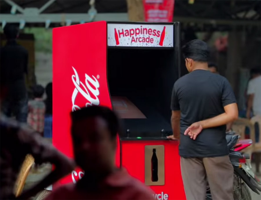 Coca-Cola-Happiness-Arcade.jpg