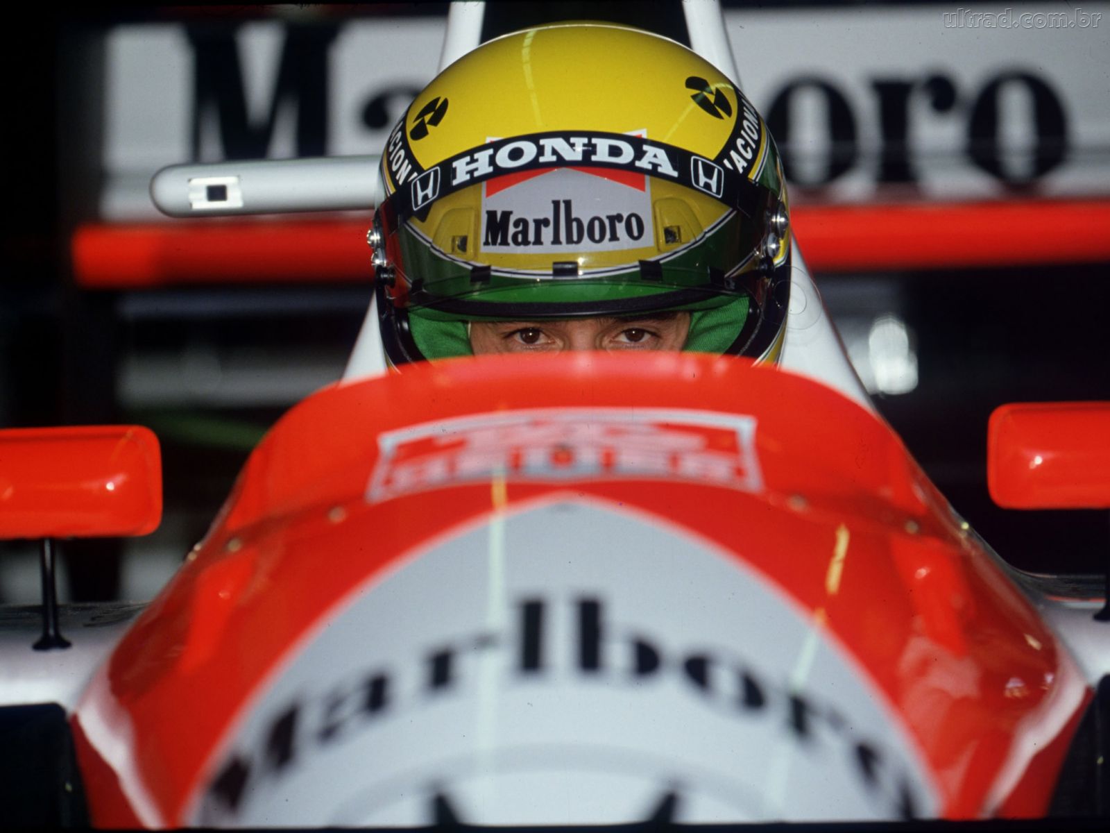 ayrton-senna-8.jpg