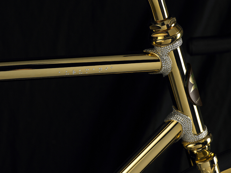 aurumania-gold-bike-crystal-edition-bar.jpg