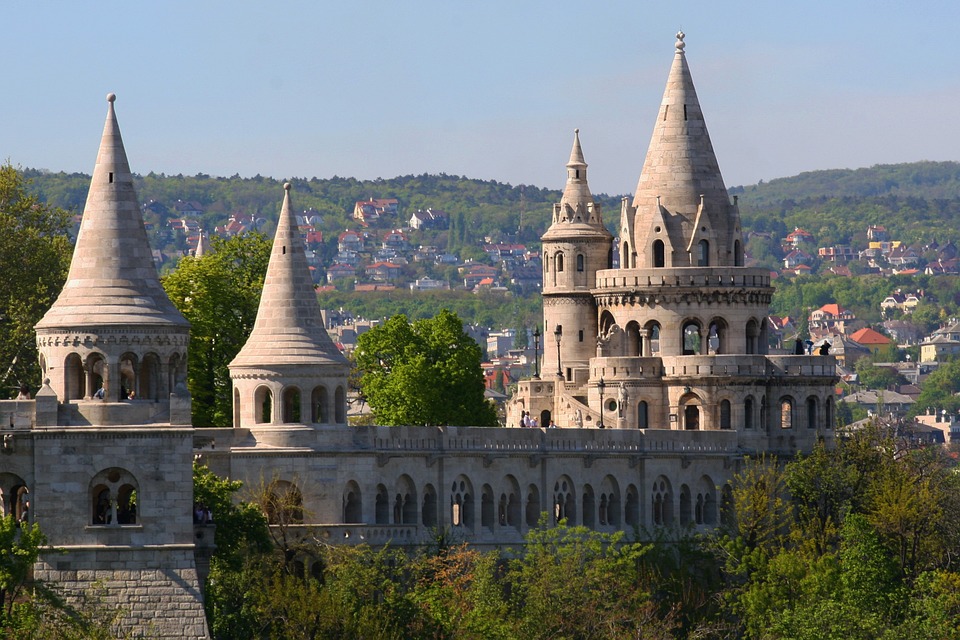 fishermens-bastion-377906_960_720.jpg