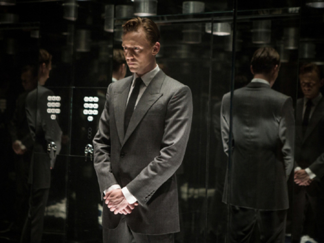 van képünk hozzá + poszter: high-rise (2015)