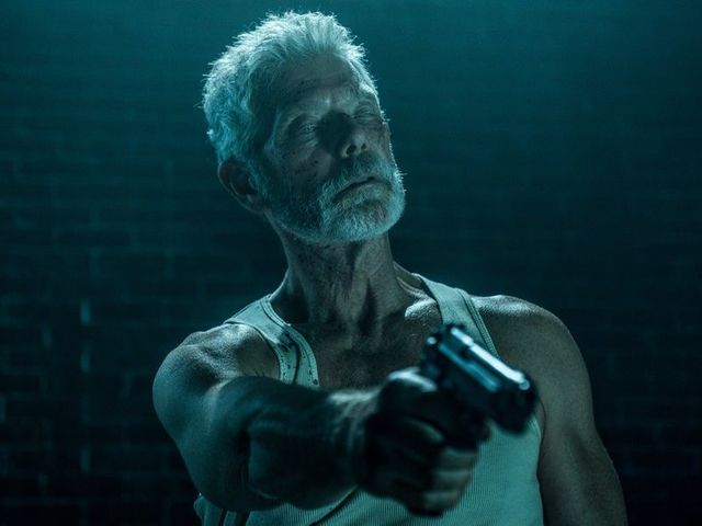 kritika: vaksötét [don't breathe] (2016)